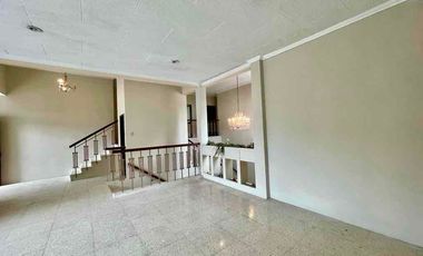 KENNEDY VIEJA, vendo o alquilo casa 5 dormitorios, $4500/$460.000