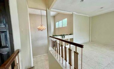 KENNEDY VIEJA, vendo o alquilo casa 5 dormitorios, $4500/$460.000