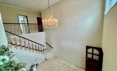 KENNEDY VIEJA, vendo o alquilo casa 5 dormitorios, $4500/$460.000
