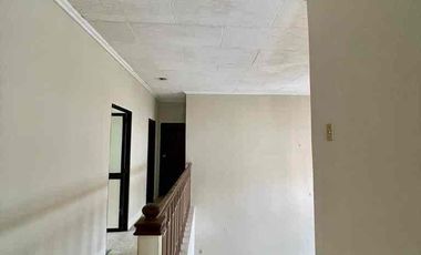 KENNEDY VIEJA, vendo o alquilo casa 5 dormitorios, $4500/$460.000