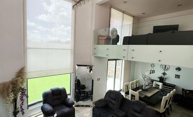 ¡Casa en renta de lujo en privada con seguridad!