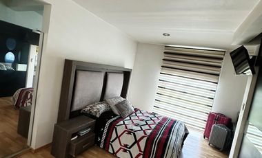 ¡Casa en renta de lujo en privada con seguridad!