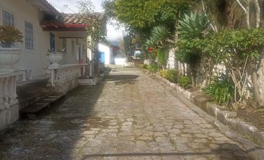 VENTA DE CASA TIPO HACIENDA REMODELADA CON TERRENO URBANO EN IBARRA