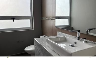 Penthouse en Venta - Torre La Cima