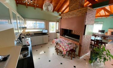 HERMOSA CASA EN VENTA EN FRANCISCO ALVAREZ