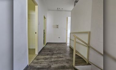 Se arrienda céntrico y amplio local comercial en la ciudad de Quillota.