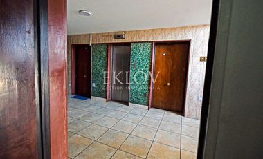 Oficina en barrio puerto, Valparaiso con vista al mar