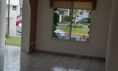RENTA DE CASA EN PALMARES, CERCA DE ANTEA Y VIALIDADES, SEGURIDAD