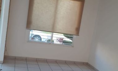 RENTA DE CASA EN PALMARES, CERCA DE ANTEA Y VIALIDADES, SEGURIDAD
