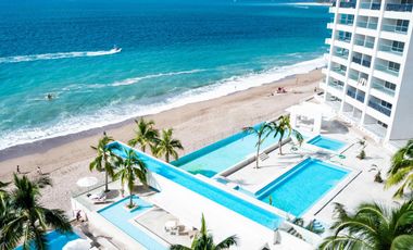 ¡Vive frente al mar en Puerto Vallarta!