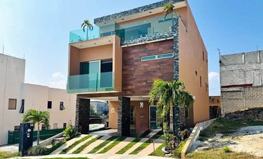 CASA EN VENTA EN RESIDENCIAL LA VISTA