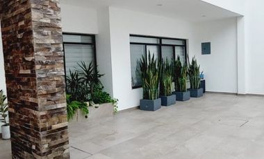 CASA EN VENTA EN FRACCIONAMIENTO SAN PREDRO POPULAR CERCA DEL MIRADOR