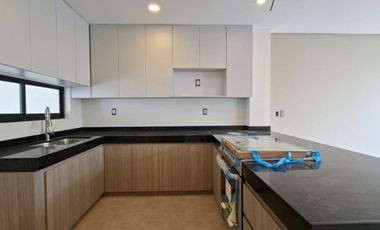 CASA EN VENTA EN FRACCIONAMIENTO EL DIAMANTE