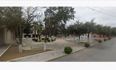 Casa Familiar en Venta Roble 1020, Alamedas, 67701 Linares, N.L/ Adjudicacion Bancaria