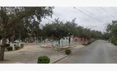 Casa Familiar en Venta Roble 1020, Alamedas, 67701 Linares, N.L/ Adjudicacion Bancaria