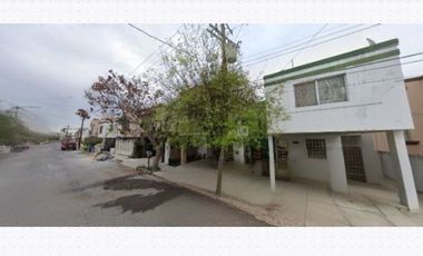 Casa Familiar en Venta Roble 1020, Alamedas, 67701 Linares, N.L/ Adjudicacion Bancaria