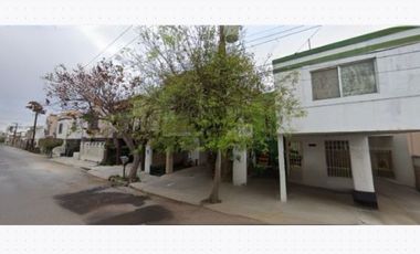 Casa Familiar en Venta Roble 1020, Alamedas, 67701 Linares, N.L/ Adjudicacion Bancaria