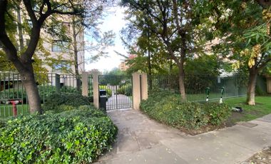 Departamento en barrio residencial