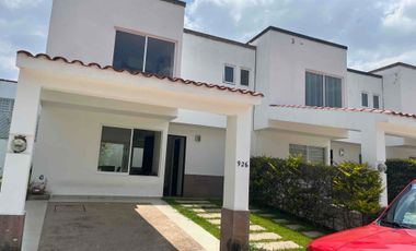 Casa en venta Frac Privado San Agustín totalmente equipada zona sur pte de la ciudad