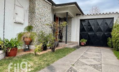 Venta Casa unifamiliar en Las Condes, a pasos de Av. Manquehue