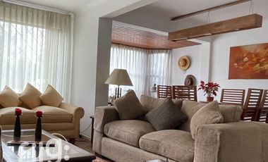 Venta Casa unifamiliar en Las Condes, a pasos de Av. Manquehue
