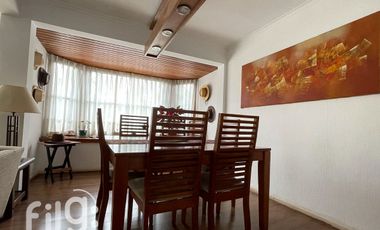 Venta Casa unifamiliar en Las Condes, a pasos de Av. Manquehue