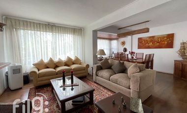 Venta Casa unifamiliar en Las Condes, a pasos de Av. Manquehue