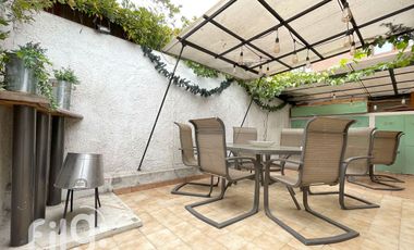 Venta Casa unifamiliar en Las Condes, a pasos de Av. Manquehue