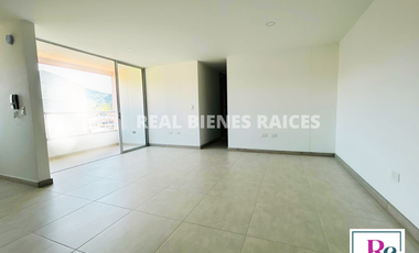 Apartamento en Venta – 4° Piso con Parqueadero y Cuarto Útil