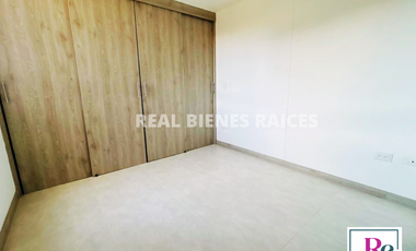 Apartamento en Venta – 4° Piso con Parqueadero y Cuarto Útil