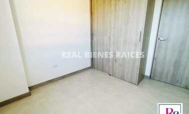 Apartamento en Venta – 4° Piso con Parqueadero y Cuarto Útil