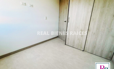 Apartamento en Venta – 4° Piso con Parqueadero y Cuarto Útil