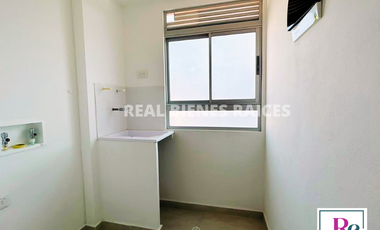 Apartamento en Venta – 4° Piso con Parqueadero y Cuarto Útil