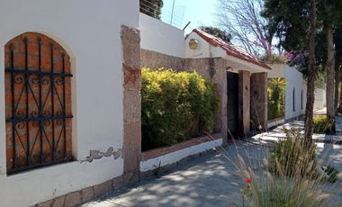 Casa con Amplio Terreno, Áreas Independientes y Equipamiento Integral para Vivir y Disfrutar