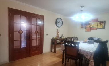 Casa 4 Dorm 3 Baños 3 Est. Residencia Sta Delia La Florida