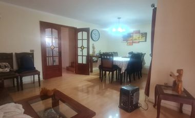 Casa 4 Dorm 3 Baños 3 Est. Residencia Sta Delia La Florida