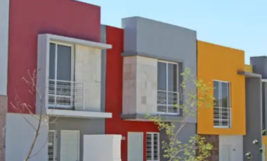 VENDO CASA EN FRACC. PARQUE DE LAS LOMAS, TONALA CERCA FORUM TLAQUEPAQUE
