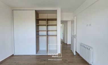 VENTA | 2 Dormitorios | Av. Caseros 242, Punta del Río - Refinería