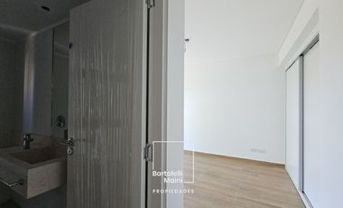 VENTA | 2 Dormitorios | Av. Caseros 242, Punta del Río - Refinería