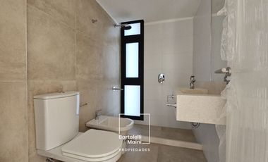 VENTA | 2 Dormitorios | Av. Caseros 242, Punta del Río - Refinería