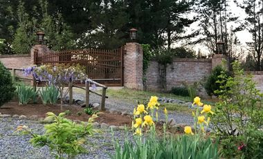 SE VENDE HERMOSA CASA CON VISTA A LA CORDILLERA