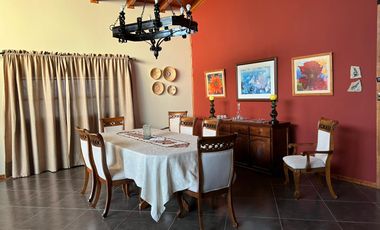 SE VENDE HERMOSA CASA CON VISTA A LA CORDILLERA