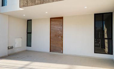 ✨ Vive como siempre soñaste en una casa que lo tiene todo Con 4 amplias recámaras, roof garden y acabados premium, esta joya está dentro de un coto pr