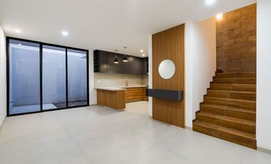 ✨ Vive como siempre soñaste en una casa que lo tiene todo Con 4 amplias recámaras, roof garden y acabados premium, esta joya está dentro de un coto pr