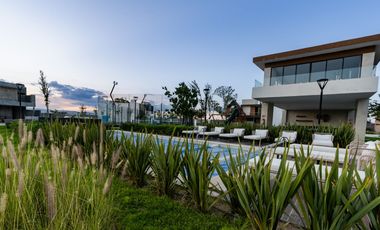 ✨ Vive como siempre soñaste en una casa que lo tiene todo Con 4 amplias recámaras, roof garden y acabados premium, esta joya está dentro de un coto pr