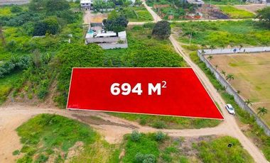 Venta de Terreno ESQUINERO EN CDLA CICO