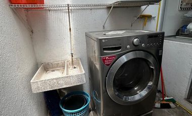 CASA TOTALMENTE AMUEBLADA