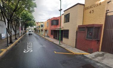 EXCELENTE CASA EN VENTA EN PROCESO DE RECUPERACIÓN EN LA CALLE DE SIRACUZA 43 CASA 18 COLONIA GRANJAS ESTRELLA