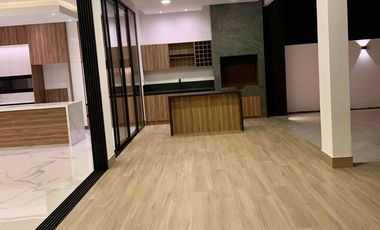 VENDO O ALQUILO CASA POR ESTRENAR EN ISLA MOCOLÍ