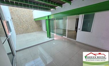 OFICINAS CON BODEGA EN VENTA, EXCELENTE UBICACIÓN, MUY CRECA DEL HOSPITAL MEDICA SUR